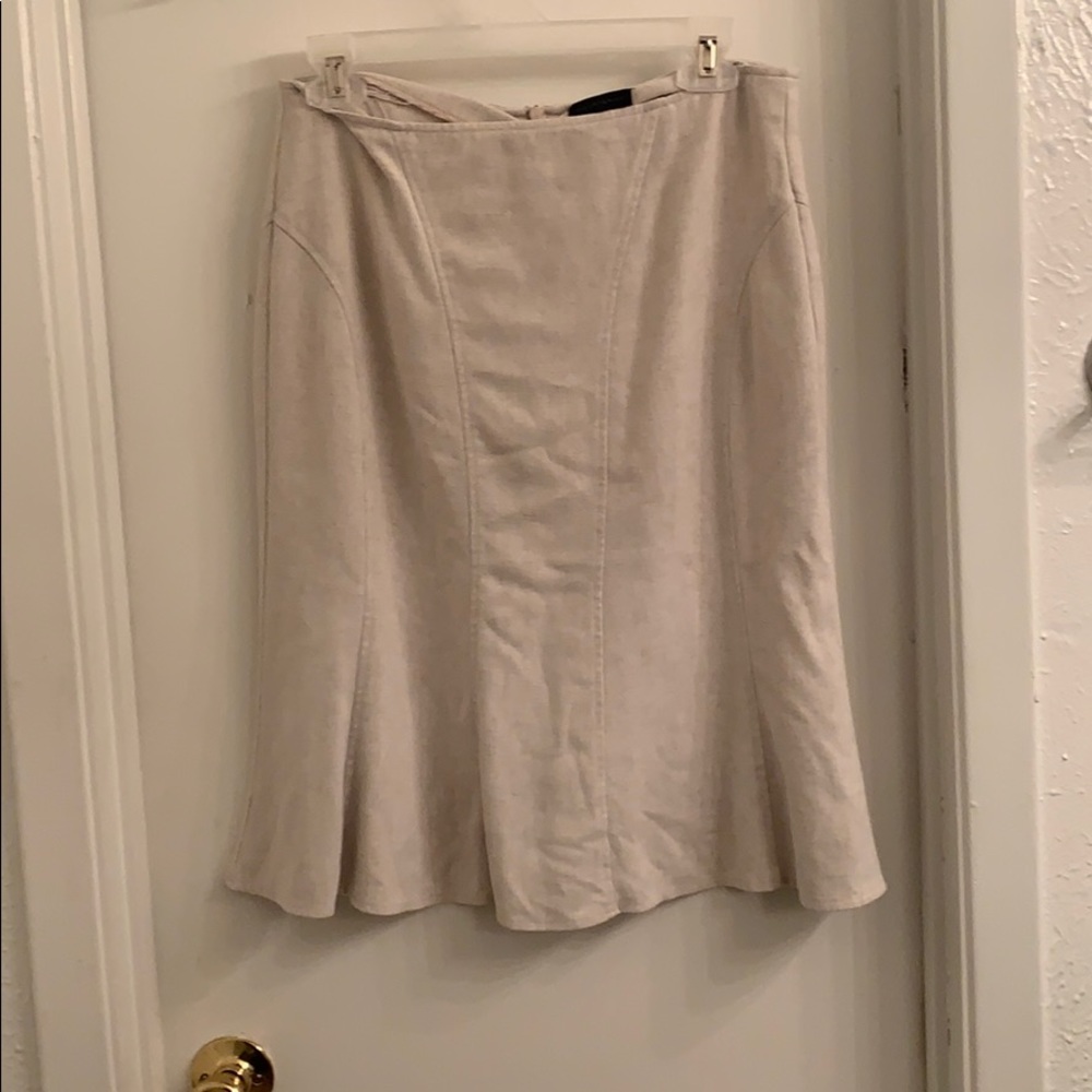 Textured cream colored skirt